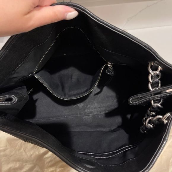 Tory Burch shoulder tote - Picture 2 of 4